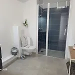 Spacious In A With Pool * Борм-ле-Мимоза
