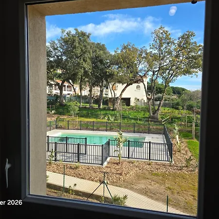 Apartment Spacious In A With Pool