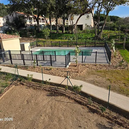 Spacious In A With Pool Bormes-les-Mimosas