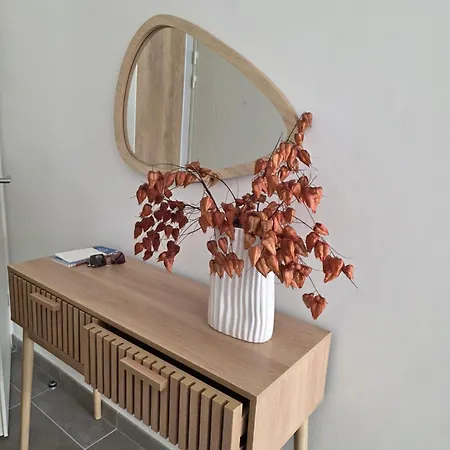 Apartment Spacious In A With Pool *