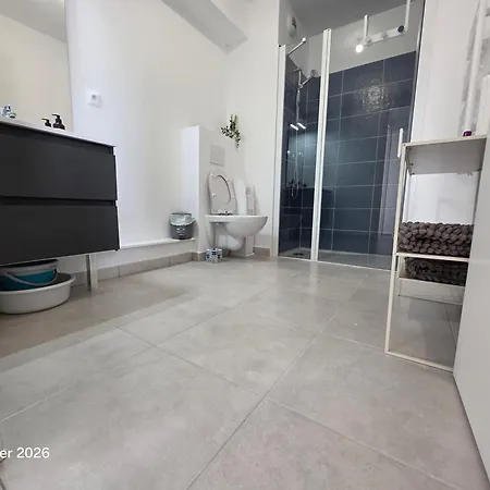 Spacious In A With Pool * Bormes-les-Mimosas