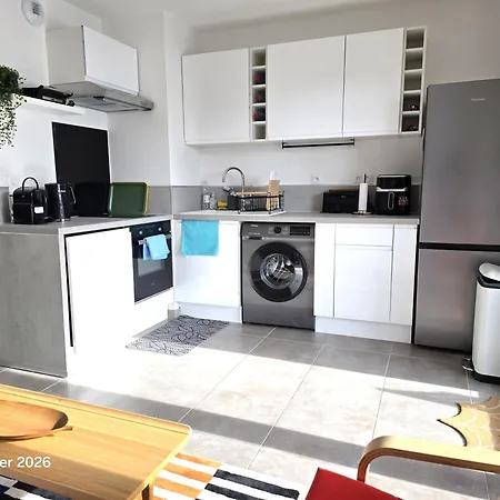 Spacious In A With Pool Apartment