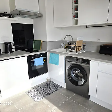 Spacious In A With Pool Apartment Bormes-les-Mimosas