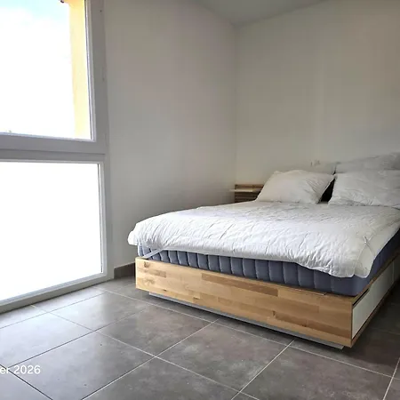 Apartment Spacious In A With Pool *
