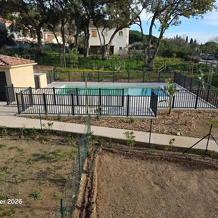 Spacious In A With Pool *