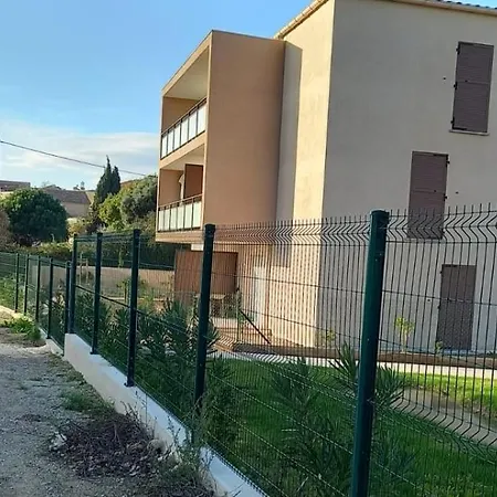 Apartament Spacious In A With Pool Bormes-les-Mimosas